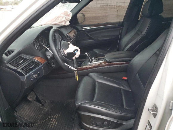 2012 BMW X5 50i with VIN 5UXZV8C51CL424173, listed as a Copart auction lot 49972364 with 178,171 mi miles and Salvage Title. Bid and sale history available at carsss.com. Image 7.