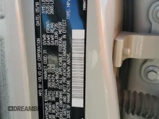 2020 Volvo V60 z VIN YV4102WK2L1030444, wystawiony jako Copart lot #66114153 z przebiegiem 49 347 mil mil oraz . Historia ofert i sprzedaży dostępna na DreamBid. Obrazek 13.