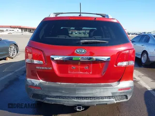 2011 Kia Sorento LX with VIN 5XYKT4A15BG026377, listed as a IAAI auction lot 41826450 with 152,169 mi miles. Bid and sale history available at carsss.com. Image 16.