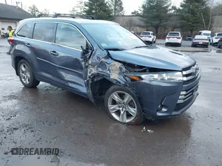 2019 Toyota Highlander Limited with VIN 5TDDZRFH0KS732251, listed as a IAAI auction lot 41020511 with 72,677 mi miles and . Bid and sale history available at DreamBid. Image 1.