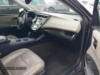 2013 Toyota Avalon XLE z VIN 4T1BK1EB0DU073513, wystawiony jako IAAI lot #42364719 z przebiegiem 208 242 mil mil oraz . Historia ofert i sprzedaży dostępna na DreamBid. Obrazek 5.