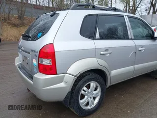 2006 Hyundai Tucson GLS with VIN KM8JN12D86U453274, listed as a IAAI auction lot 42095775 with 144,076 mi miles. Bid and sale history available at carsss.com. Image 15.