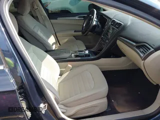 2020 Ford Fusion SE z VIN 3FA6P0HDXLR224898, wystawiony jako IAAI lot #42269794 z przebiegiem 55 023 mil mil oraz . Historia ofert i sprzedaży dostępna na DreamBid. Obrazek 5.
