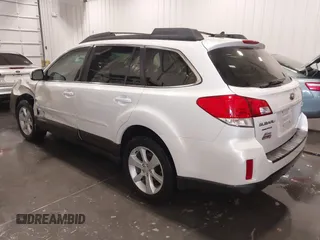 2014 Subaru Outback 2.5i Premium with VIN 4S4BRCCC6E3284922, listed as a IAAI auction lot 41446811 with 155,586 mi miles. Bid and sale history available at carsss.com. Image 3.