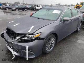 2018 Lexus ES with VIN 58ABK1GG4JU109989, listed as a IAAI auction lot 41730395 with 52,948 mi miles. Bid and sale history available at carsss.com. Image 18.