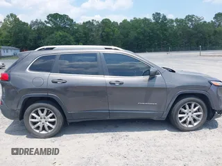 2018 Jeep Cherokee Limited с VIN 1C4PJLDX2JD531330, выставлен на аукционе IAAI как лот 42585133 с пробегом 86 590 миль миль и . История ставок и продаж доступна на DreamBid. Изображение 13.