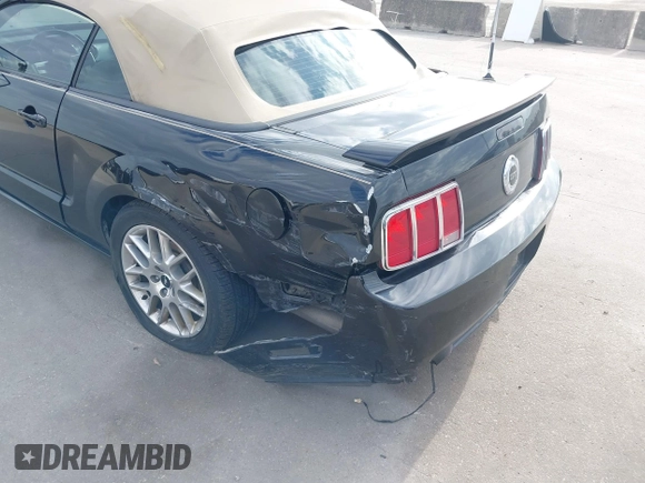 2005 Ford Mustang GT Deluxe with VIN 1ZVFT85H655215033, listed as a IAAI auction lot 41153294 with 71,436 mi miles and . Bid and sale history available at DreamBid. Image 6.
