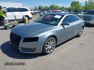 2011 Audi A5 Premium Plus z VIN WAULFAFR7BA086229, wystawiony jako IAAI lot #42324117 z przebiegiem 165 734 mil mil oraz . Historia ofert i sprzedaży dostępna na DreamBid. Obrazek 2.