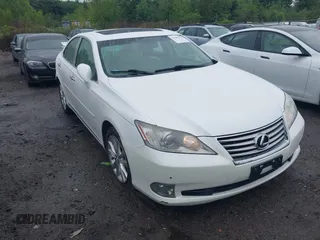 2012 Lexus ES 330 z VIN JTHBK1EG6C2490871, wystawiony jako IAAI lot #42508216 z przebiegiem 131 468 mil mil oraz . Historia ofert i sprzedaży dostępna na DreamBid. Obrazek 1.