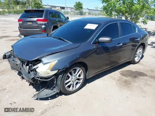 2013 Nissan Maxima 3.5 S with VIN 1N4AA5APXDC806397, listed as a IAAI auction lot 42044981 with 135,969 mi miles. Bid and sale history available at carsss.com. Image 17.