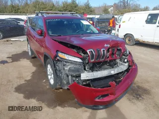 2014 Jeep Cherokee Latitude with VIN 1C4PJLCB1EW208600, listed as a IAAI auction lot 41732264 with 84,718 mi miles. Bid and sale history available at carsss.com. Image 1.