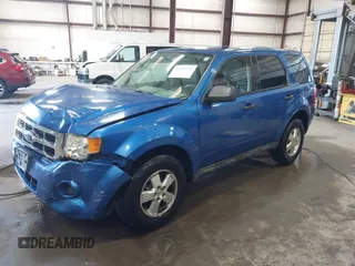 2012 Ford Escape XLS z VIN 1FMCU0C7XCKB44251, wystawiony jako IAAI lot #42151121 z przebiegiem 180 851 mil mil oraz . Historia ofert i sprzedaży dostępna na DreamBid. Obrazek 2.