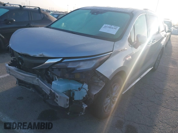 2021 Toyota Sienna XLE with VIN 5TDYRKEC2MS074448, listed as a IAAI auction lot 41946030 with 122,509 mi miles and . Bid and sale history available at DreamBid. Image 17.