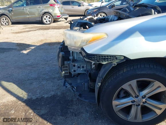 2011 Toyota Highlander Limited with VIN 5TDYK3EH3BS030851, listed as a IAAI auction lot 41632465 with 249,790 mi miles. Bid and sale history available at carsss.com. Image 6.