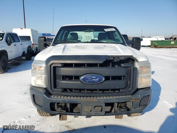 2015 Ford Super Duty F-250 SRW XLT with VIN 1FT7X2B66FEA76311, listed as a Copart auction lot 44564925 with 142,002 mi miles and Clean Title. Bid and sale history available at carsss.com. Image 5.