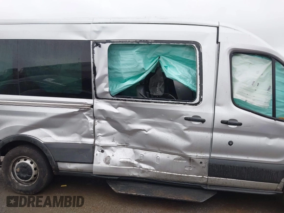 2019 Ford Transit Passenger XL with VIN 1FBAX2CM0KKA73861, listed as a IAAI auction lot 41494070 with 29,556 mi miles. Bid and sale history available at carsss.com. Image 18.