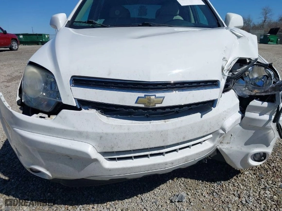 2013 Chevrolet Captiva Sport Fleet LT with VIN 3GNAL3EK0DS611482, listed as a IAAI auction lot 41769541 with 191,805 mi miles. Bid and sale history available at carsss.com. Image 6.