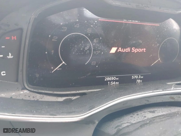 2021 Audi RS 7 with VIN WUAPCBF26MN902755, listed as a IAAI auction lot 40370895 with NaN miles. Bid and sale history available at carsss.com. Image 7.