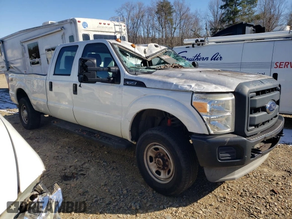 2013 Ford F-350 Platinum with VIN 1FT8W3B61DEB70302, listed as a Copart auction lot 43901805 with 234,306 mi miles and Salvage title. Bid and sale history available at DreamBid. Image 4.