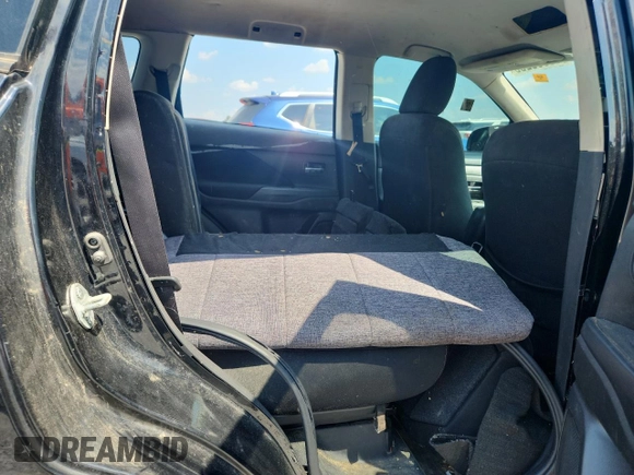 2018 Mitsubishi Outlander ES with VIN JA4AD2A3XJZ000527, listed as a Copart auction lot 63985205 with Not provided miles and Clean title. Bid and sale history available at DreamBid. Image 10.