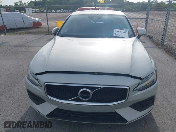 2019 Volvo S60 Momentum with VIN 7JR102FK0KG000679, listed as a IAAI auction lot 39804336 with 89,525 mi miles. Bid and sale history available at carsss.com. Image 6.