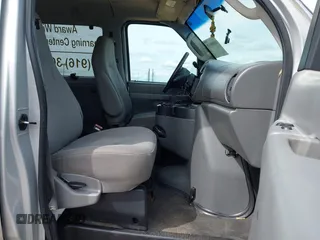 2006 Ford Econoline Passenger XL with VIN 1FMRE11W66HA04920, listed as a IAAI auction lot 41990937 with 97,049 mi miles and . Bid and sale history available at DreamBid. Image 5.