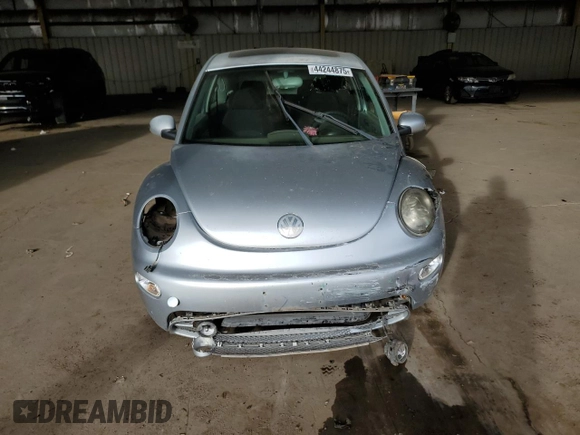 2003 Volkswagen Beetle GLS z VIN 3VWCK21CX3M434601, wystawiony jako Copart lot #44244875 z przebiegiem 77 888 mil mil oraz Szkoda całkowita • Salvage title. Historia ofert i sprzedaży dostępna na DreamBid. Obrazek 5.