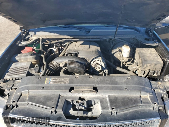 2010 Chevrolet Suburban LS with VIN 1GNUCHE02AR203315, listed as a Copart auction lot 82973604 with 265,282 mi miles and Clean Title. Bid and sale history available at carsss.com. Image 12.