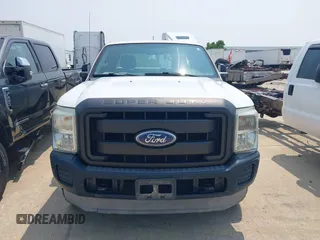 2011 Ford F-250 XL с VIN 1FT7X2B60BEA52497, выставлен на аукционе IAAI как лот 42223000 с пробегом 231 094 миль миль и . История ставок и продаж доступна на DreamBid. Изображение 12.