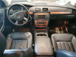 2007 Mercedes-Benz R-Class 3.5L with VIN 4JGCB65E17A038187, listed as a Copart auction lot 70896134 with 9,338 mi miles and Salvage Title. Bid and sale history available at carsss.com. Image 8.