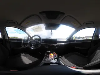 2025 Kia K5 LXS z VIN KNAG24J78S5275906, wystawiony jako IAAI lot #42006110 z przebiegiem 14 391 mil mil oraz . Historia ofert i sprzedaży dostępna na DreamBid. Obrazek 18.