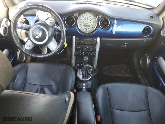 2007 MINI Cooper Convertible S with VIN WMWRH33547TL94410, listed as a Copart auction lot 89339055 with 124,433 mi miles and Salvage Title. Bid and sale history available at carsss.com. Image 8.