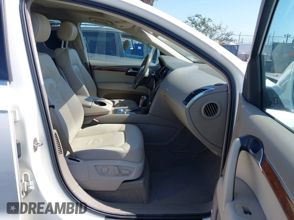 2008 Audi Q7 Premium with VIN WA1BY74LX8D001511, listed as a IAAI auction lot 42561490 with 103,264 mi miles and . Bid and sale history available at DreamBid. Image 5.