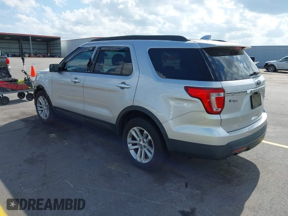 2016 Ford Explorer with VIN 1FM5K7BH9GGB39066, listed as a IAAI auction lot 41953309 with 193,779 mi miles. Bid and sale history available at carsss.com. Image 3.