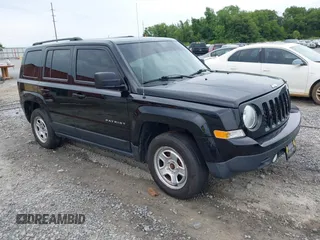 2015 Jeep Patriot Sport z VIN 1C4NJRBB9FD130656, wystawiony jako IAAI lot #42381199 z przebiegiem 140 394 mil mil oraz . Historia ofert i sprzedaży dostępna na DreamBid. Obrazek 1.