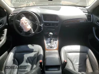 2010 Audi Q5 Premium Plus с VIN WA1LKAFP2AA107302, выставлен на аукционе Copart как лот 56192015 с пробегом 164 065 миль миль и Списание • Salvage title. История ставок и продаж доступна на DreamBid. Изображение 8.