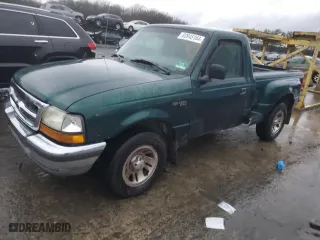 1998 Ford Ranger XL with VIN 1FTYR10U4WTA83165, listed as a Copart auction lot 83945164 with 204,373 mi miles and Salvage Title. Bid and sale history available at carsss.com. Image 1.