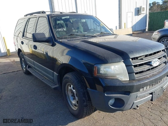 2016 Ford Expedition XL with VIN 1FMJU1GT3GEF28462, listed as a IAAI auction lot 41471208 with 194,800 mi miles. Bid and sale history available at carsss.com. Image 1.