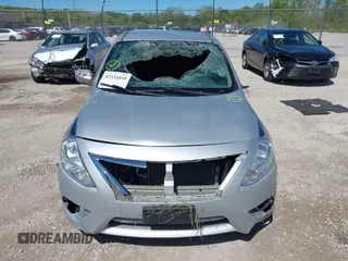 2016 Nissan Versa SV z VIN 3N1CN7AP5GL915381, wystawiony jako IAAI lot #42334410 z przebiegiem 86 373 mil mil oraz . Historia ofert i sprzedaży dostępna na DreamBid. Obrazek 13.