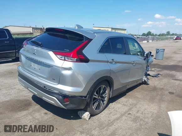2024 Mitsubishi Eclipse Cross SE with VIN JA4ATWAA5RZ042284, listed as a IAAI auction lot 42709019 with 30,934 mi miles and . Bid and sale history available at DreamBid. Image 4.