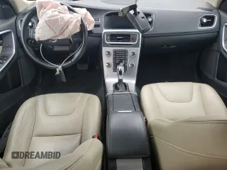 2018 Volvo S60 Inscription с VIN LYV402TK2JB161884, выставлен на аукционе Copart как лот 52506674 с пробегом 91 954 миль миль и Списание • Salvage title. История ставок и продаж доступна на DreamBid. Изображение 8.