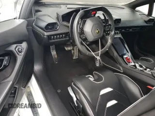 2021 Lamborghini Huracan z VIN ZHWUF5ZF6MLA16836, wystawiony jako Copart lot #74123614 z przebiegiem Nie podano mil oraz Szkody całkowita. Historia ofert i sprzedaży dostępna na DreamBid. Obrazek 7.
