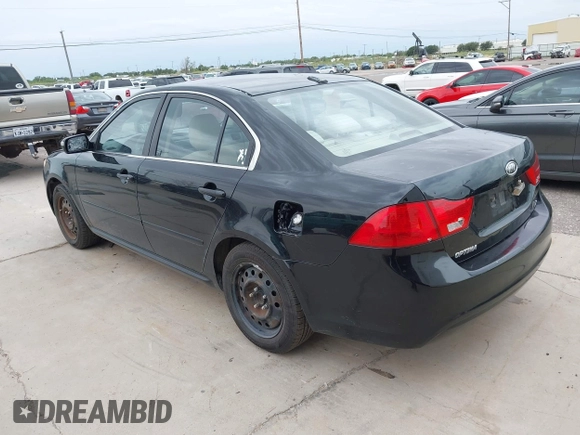 2009 Kia Optima LX z VIN KNAGE228995293683, wystawiony jako IAAI lot #42456494 z przebiegiem 154 815 mil mil oraz . Historia ofert i sprzedaży dostępna na DreamBid. Obrazek 3.