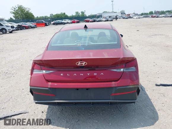 2024 Hyundai Elantra SE with VIN KMHLL4DG7RU844685, listed as a IAAI auction lot 42335520 with 2,534 mi miles and . Bid and sale history available at DreamBid. Image 17.