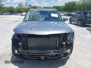2024 Kia Telluride S z VIN 5XYP64GC4RG557618, wystawiony jako IAAI lot #42179390 z przebiegiem 11 347 mil mil oraz . Historia ofert i sprzedaży dostępna na DreamBid. Obrazek 13.