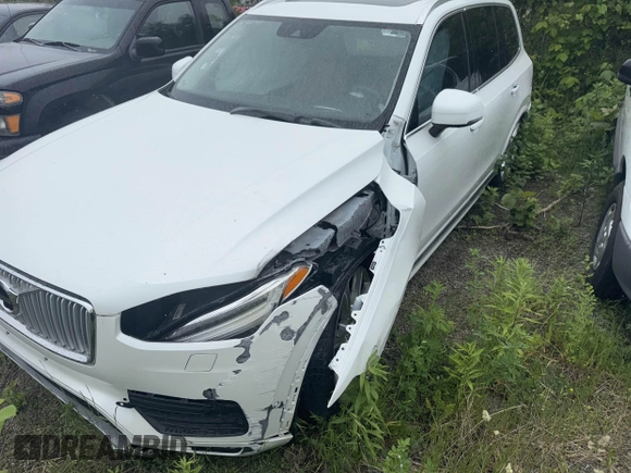2016 Volvo XC90 T6 Inscription with VIN YV4A22PL6G1030065, listed as a IAAI auction lot 42447665 with Not provided miles and . Bid and sale history available at DreamBid. Image 2.