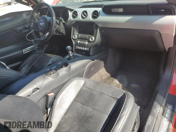 2016 Ford Mustang EcoBoost z VIN 1FA6P8TH3G5277282, wystawiony jako Copart lot #57699385 z przebiegiem 135 076 mil mil oraz Szkoda całkowita • Salvage title. Historia ofert i sprzedaży dostępna na DreamBid. Obrazek 8.
