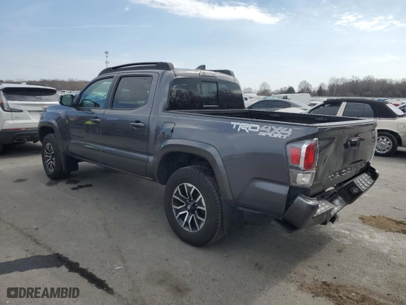 2022 Toyota Tacoma 4WD SR with VIN 3TYCZ5AN9NT072804, listed as a Copart auction lot 47413905 with 33,476 mi miles and Salvage Title. Bid and sale history available at carsss.com. Image 2.