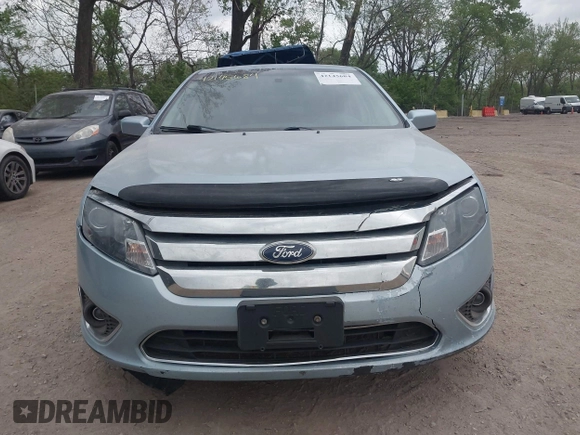 2010 Ford Fusion Hybrid z VIN 3FADP0L36AR200035, wystawiony jako IAAI lot #42145684 z przebiegiem 142 137 mil mil oraz . Historia ofert i sprzedaży dostępna na DreamBid. Obrazek 12.