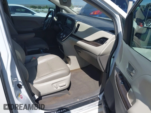 2018 Toyota Sienna XLE Auto Access Seat with VIN 5TDYZ3DC0JS928646, listed as a IAAI auction lot 40179964 with 124,350 mi miles and . Bid and sale history available at DreamBid. Image 5.